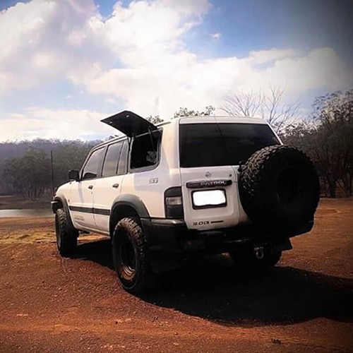 Gull Wing Window Suitable for Nissan GU Y61 Patrol LWB