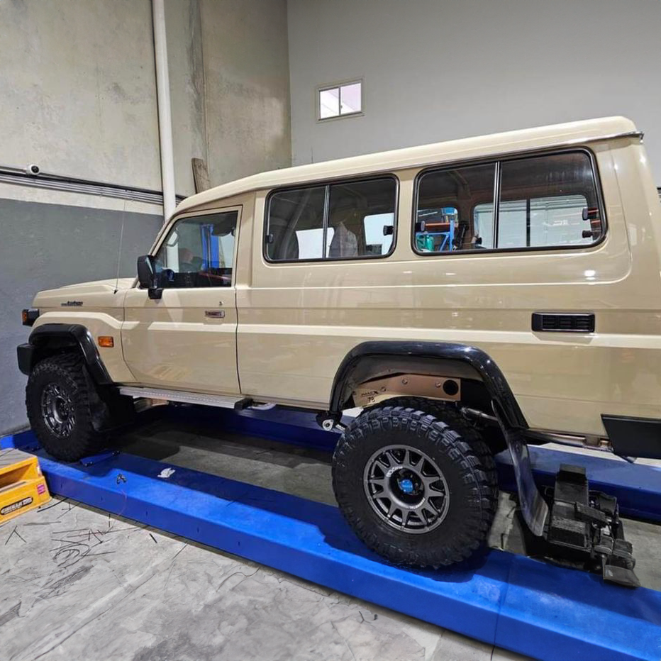 Factory Style Flares Suitable for Toyota 70 Series Landcruiser Troop Carrier Troopy GDJ78 / VDJ78 Series 2007 on & 2023+ Models