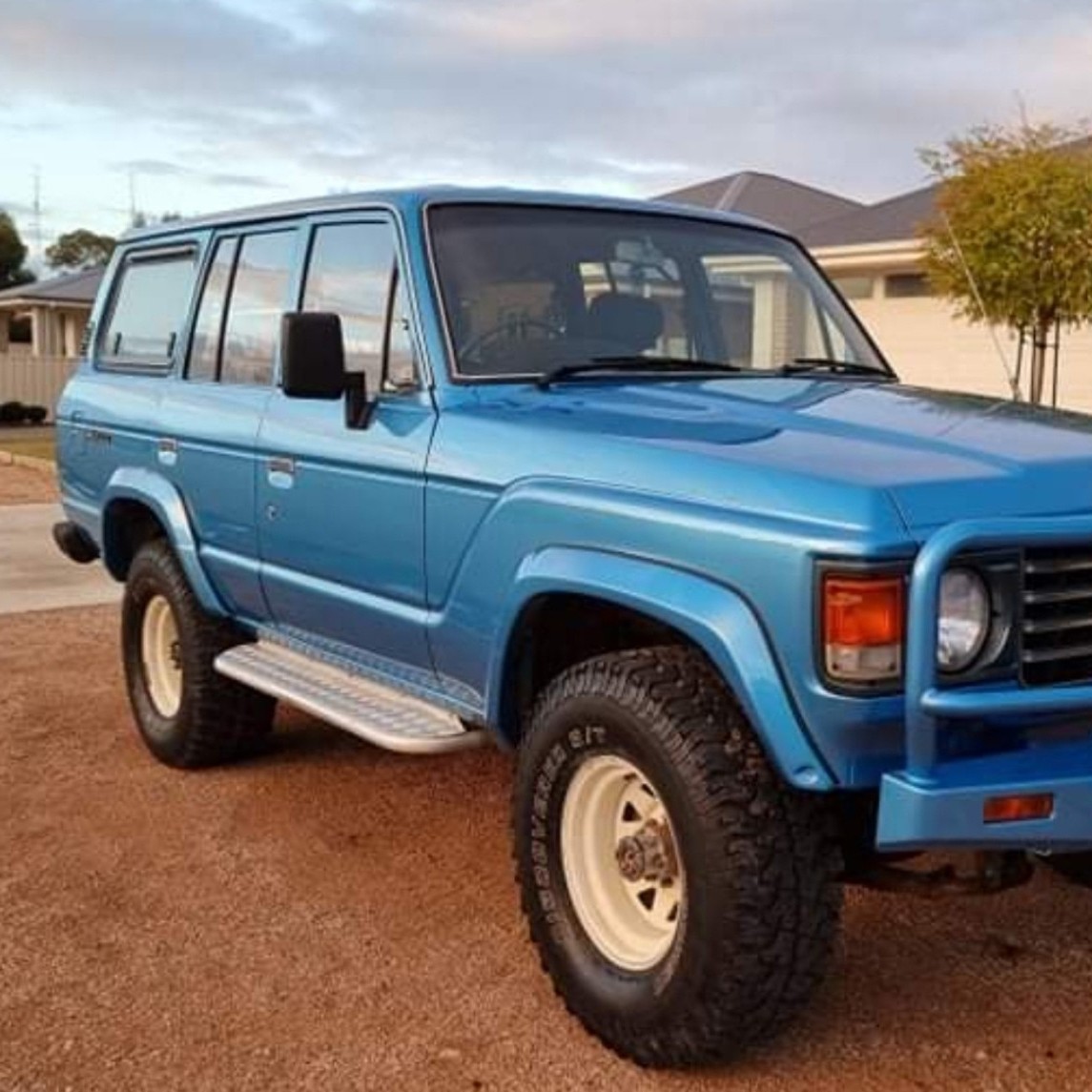 Factory Style Flares Suitable for Toyota 60 Series 1980–1989 Sahara Style