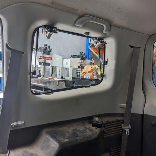 Gullwing Window Suitable For Mitsubishi Pajero Gen3 1999 - 2006 NM NP