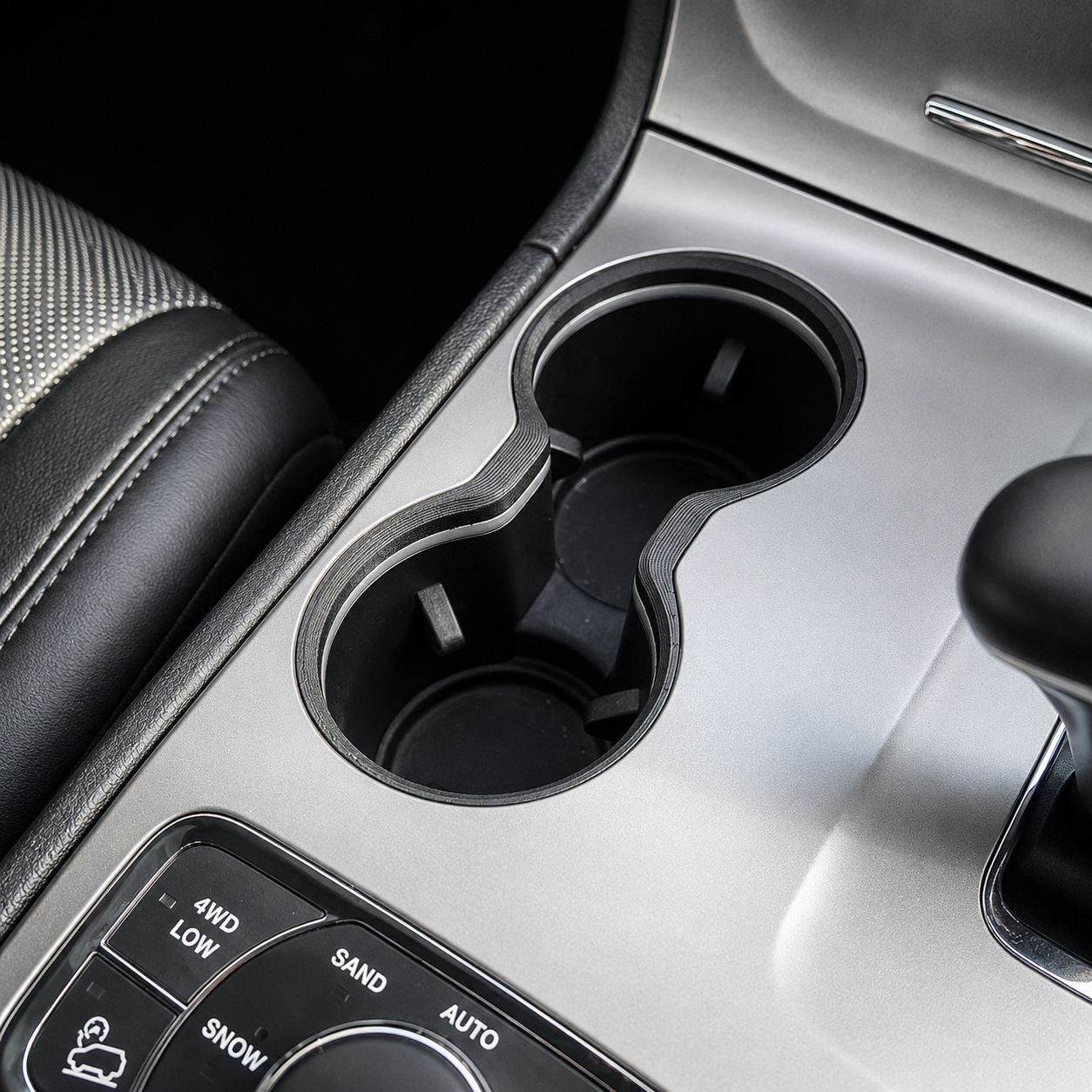WK2 Jeep Grand Cherokee Cup Holder Trim