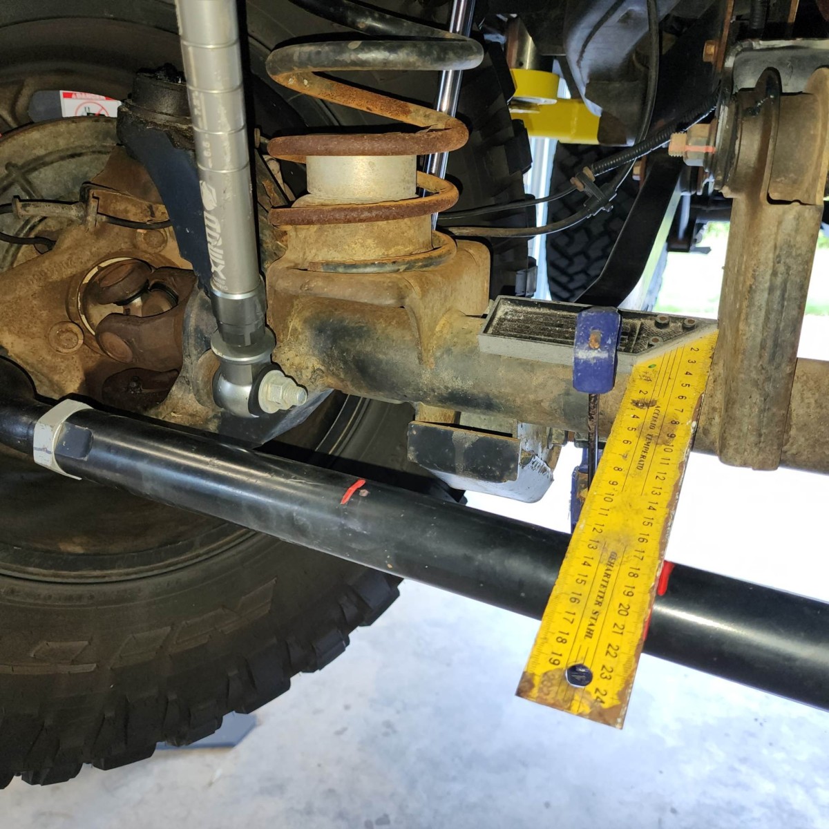 Choosing the Hydraulic Steering Assist Ram: How to Measure Steering Travel on Your 4x4